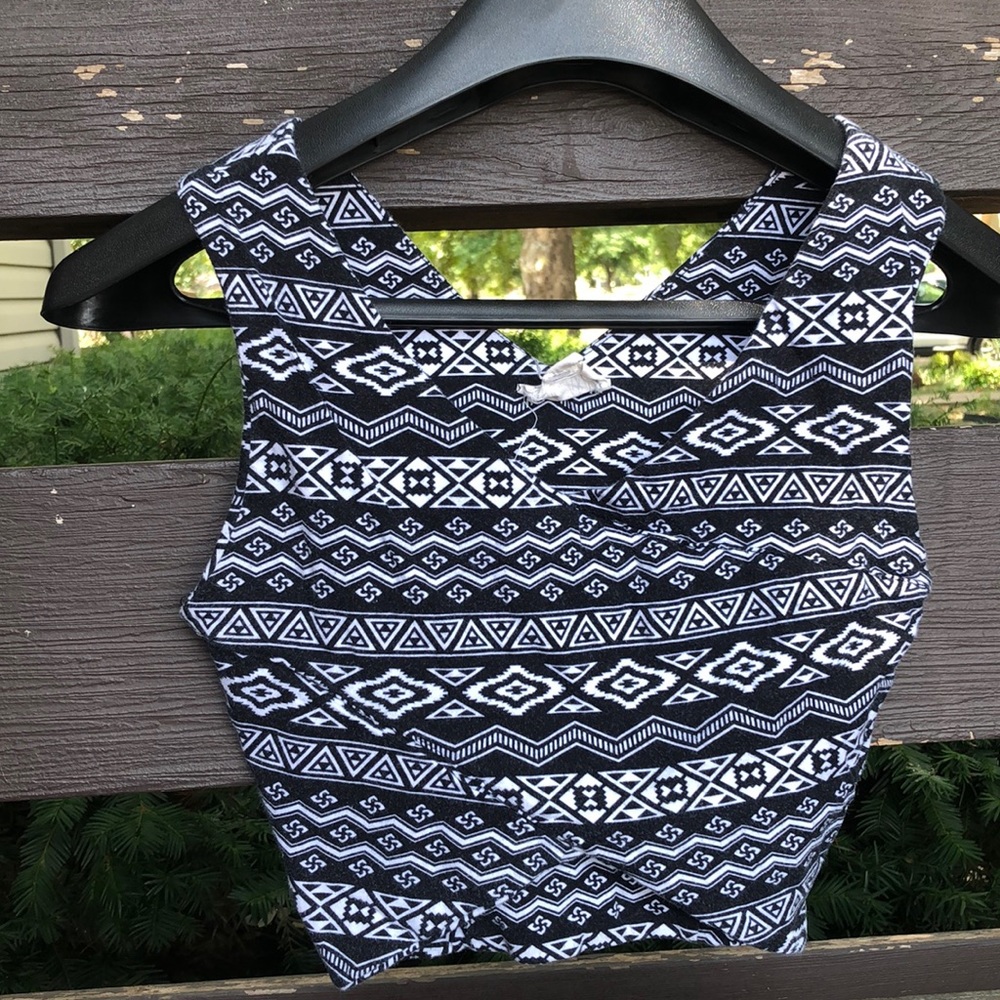 LA Hearts aztec pattern crop top: Size S